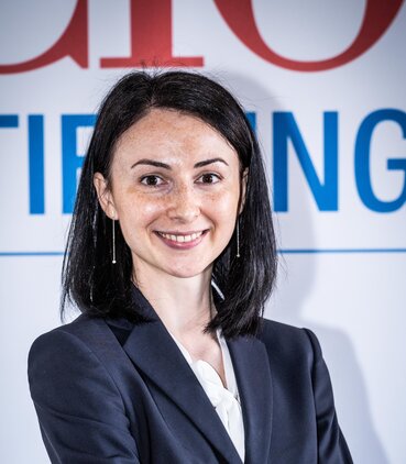 Adina Tuzar Adina Tuzar